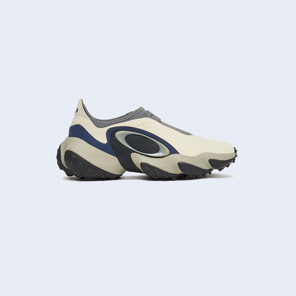 OAKLEY EDGE ICON オークリーエッジアイコン cream/navy Men's shoes Oakley Edge Icon Cream/ Navy | Footshop