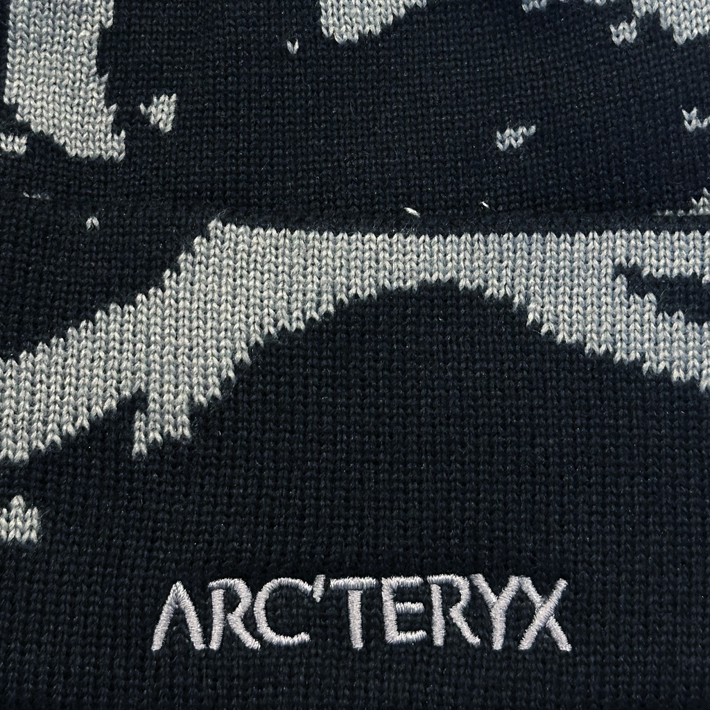 Grotto Toque Black / Void