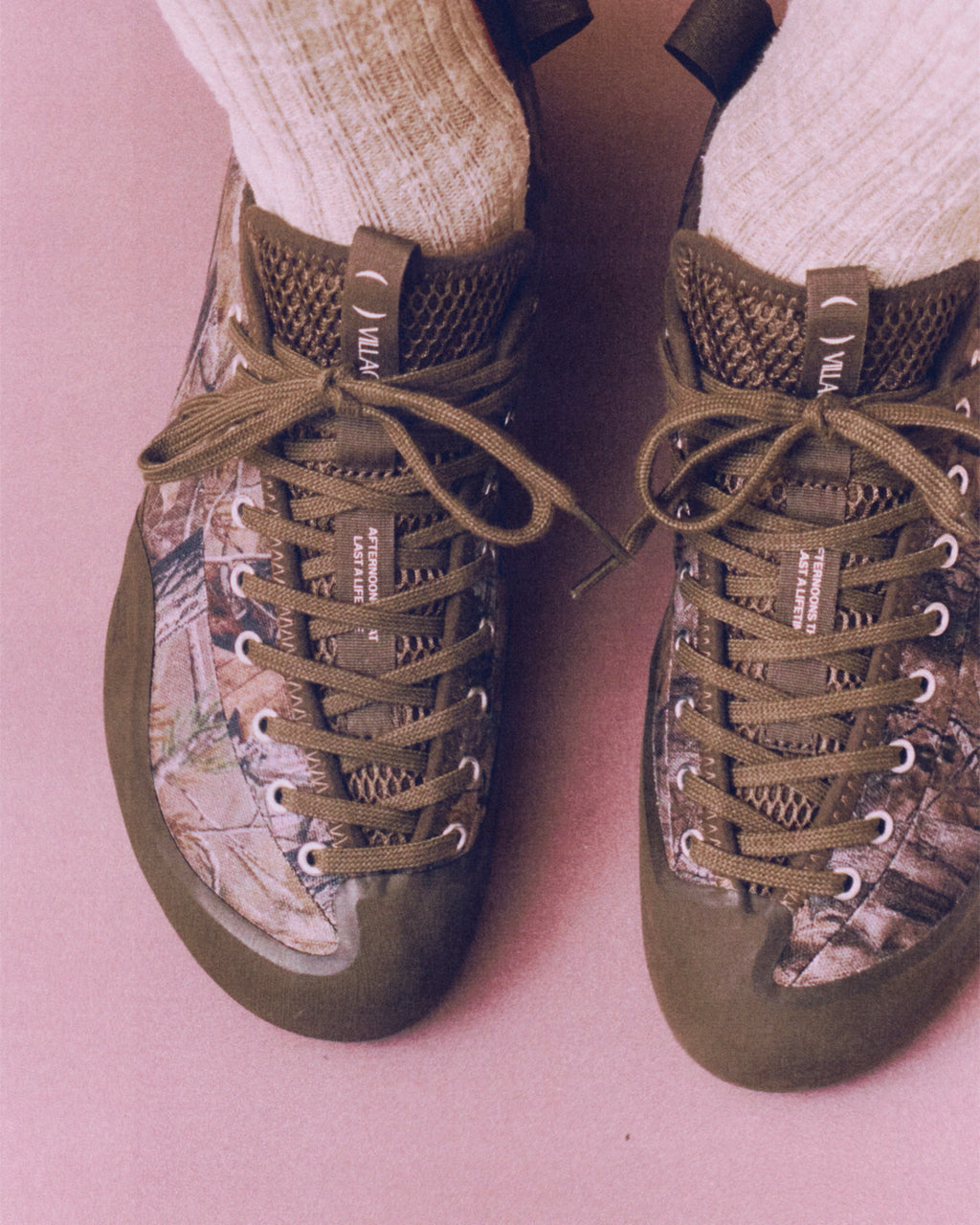 1 PM Camo Canvas