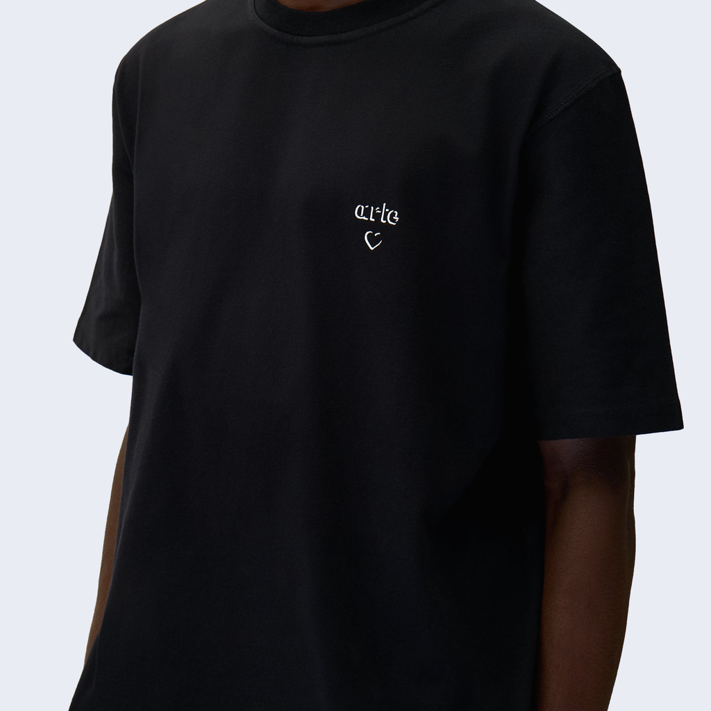 Arte Heart T-Shirt Black