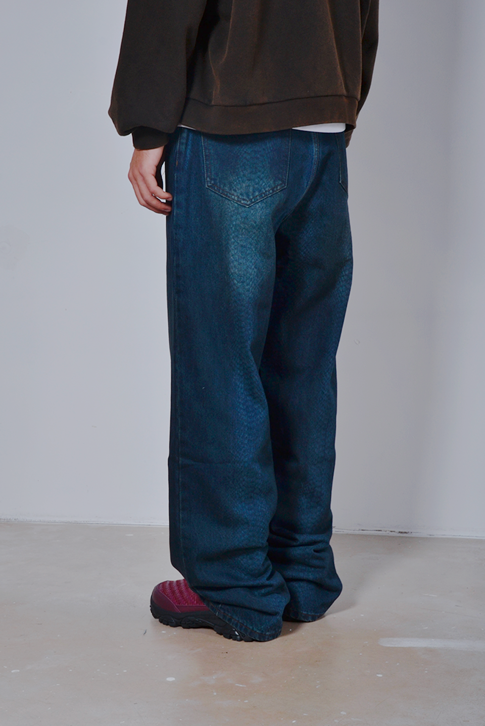 Lax Baggy Denim Snakeskin Dark Blue