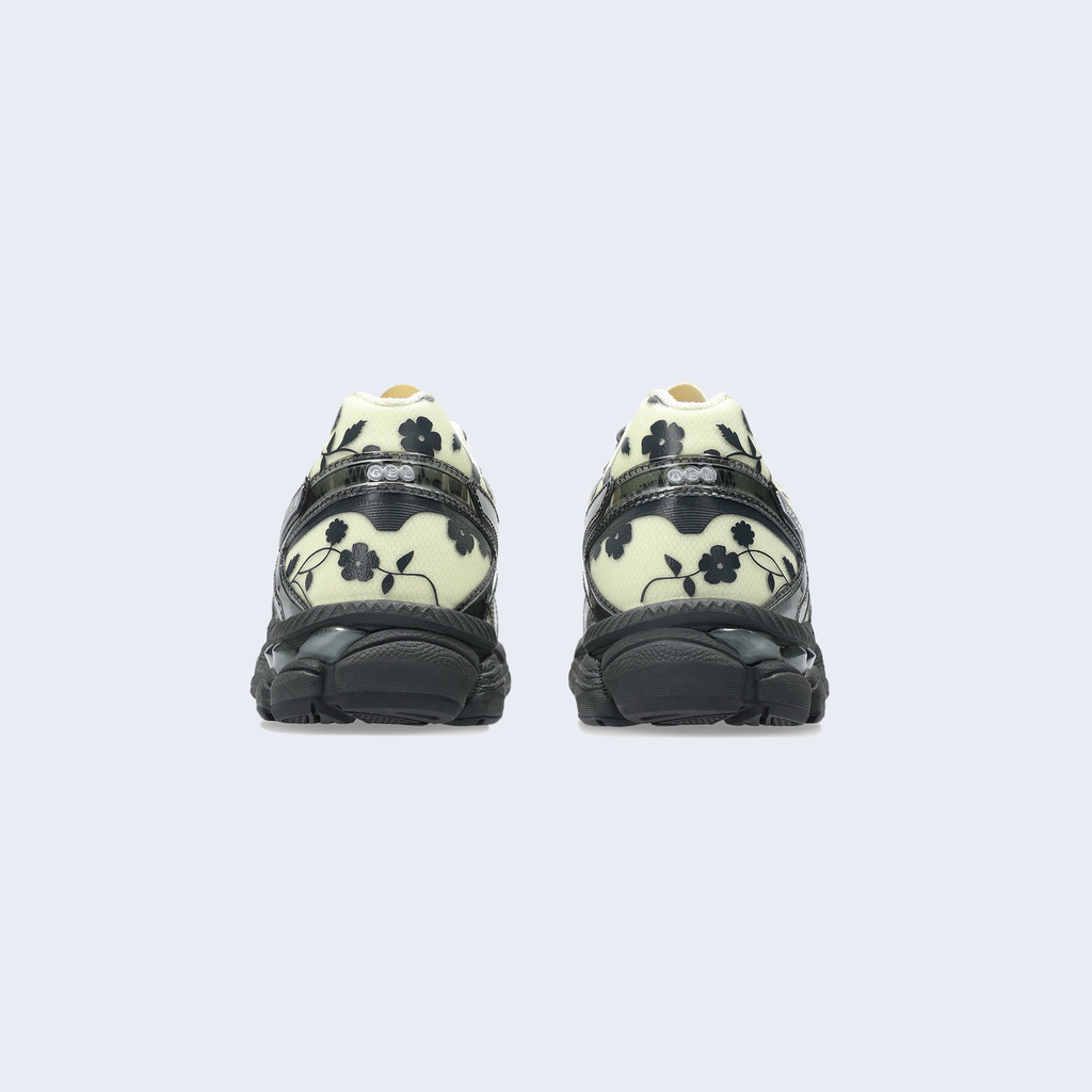 Gel-Cumulus 16 SSCB Ivory / Black