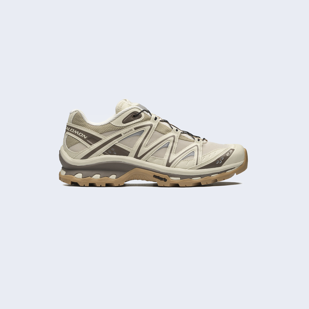 XT-QUEST Almond Milk / Falcon / White Pepper