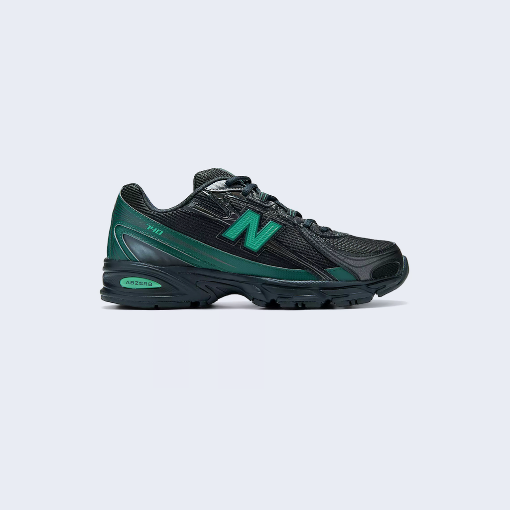 740 Black / Nordic Green