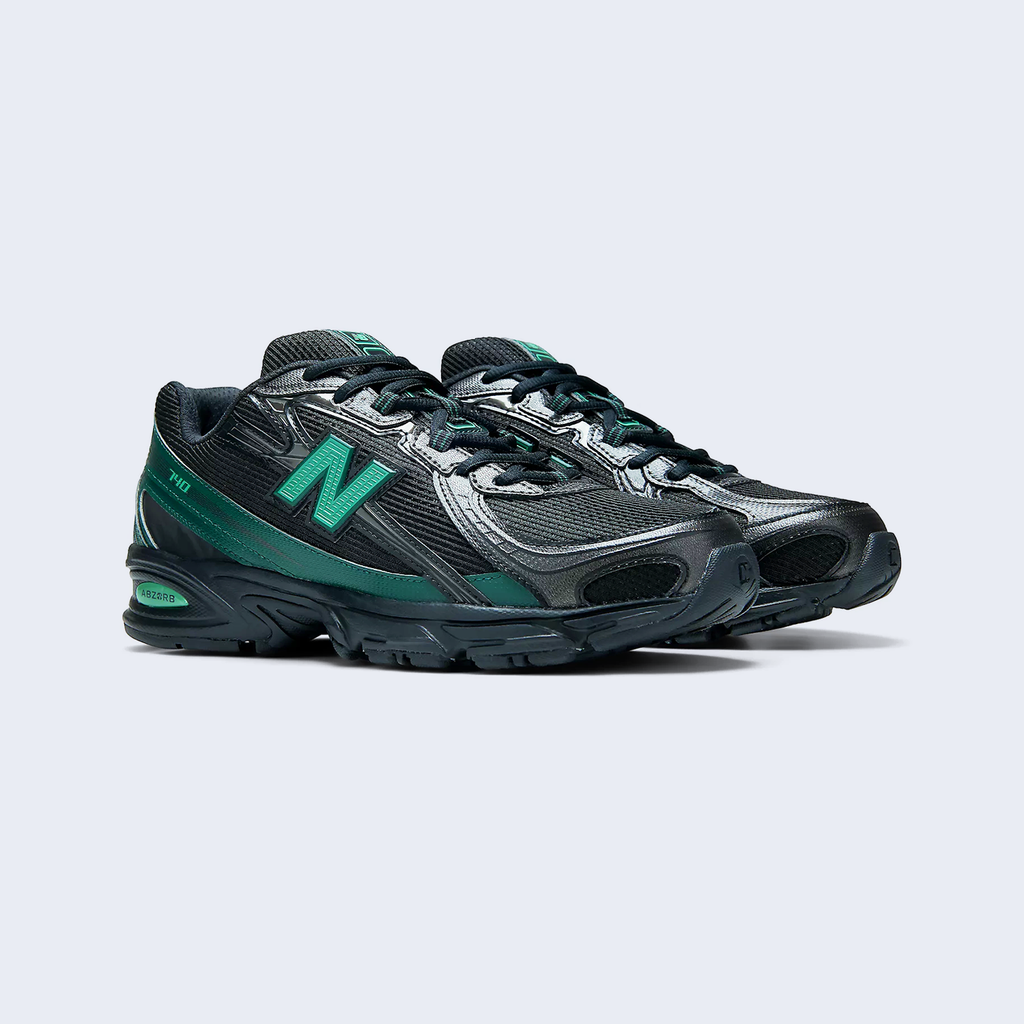 740 Black / Nordic Green