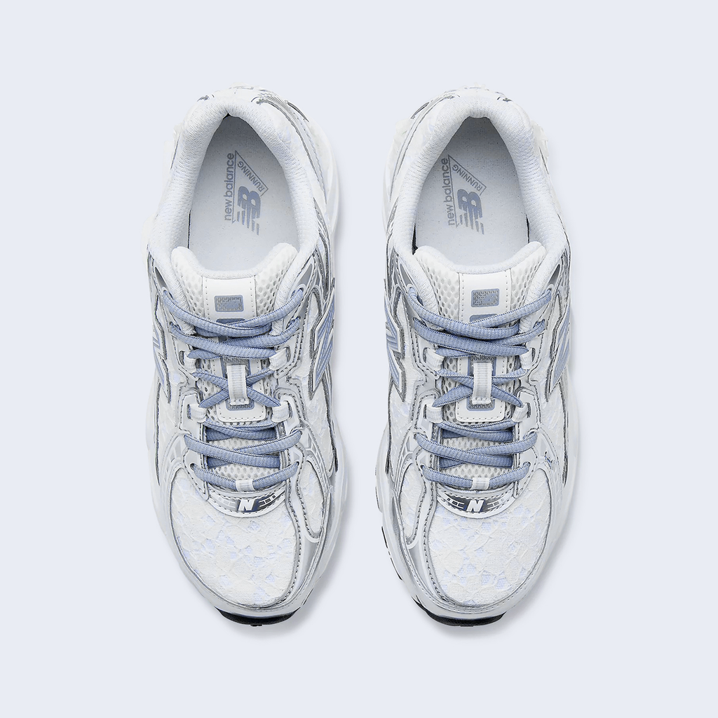 740 Linen / Silver Metallic