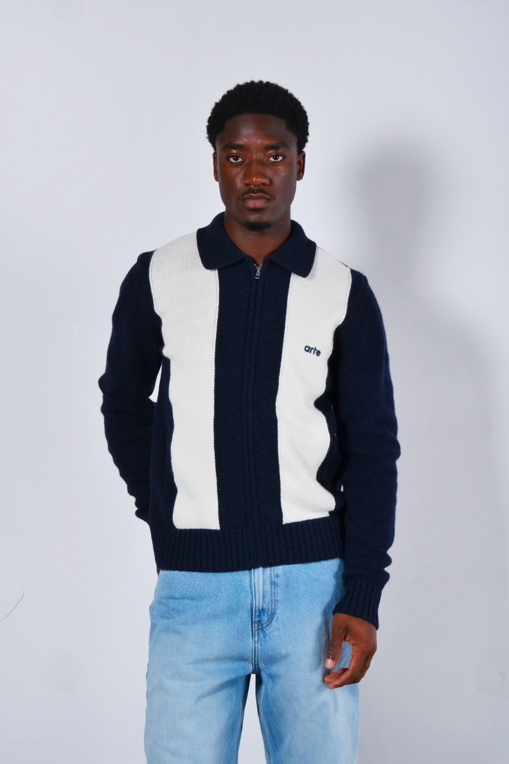 Cardigan Blue / White