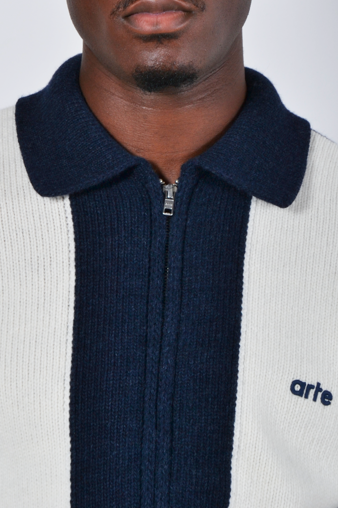 Cardigan Blue / White