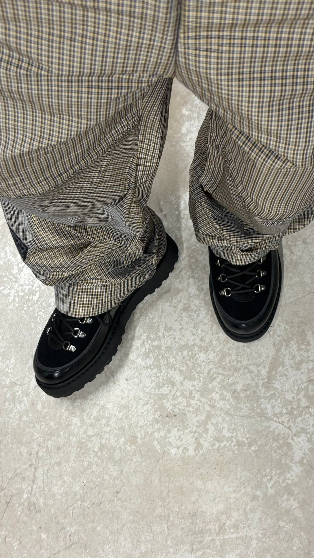 Check Track Pants Beige / Black