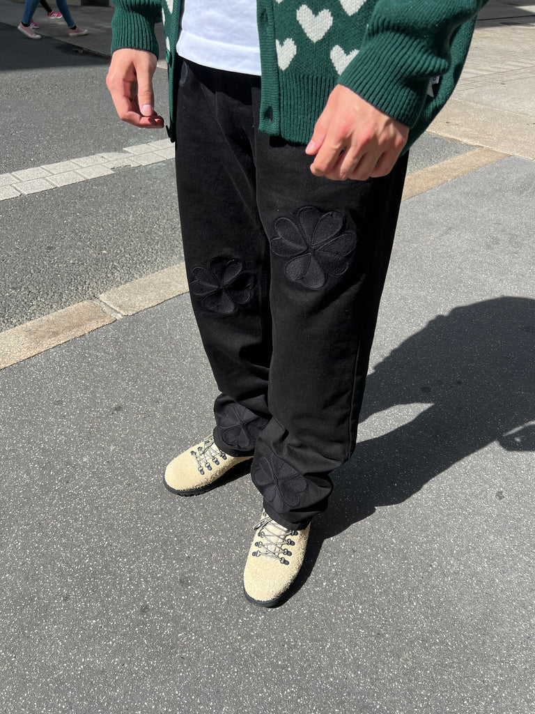Paul Clover Black