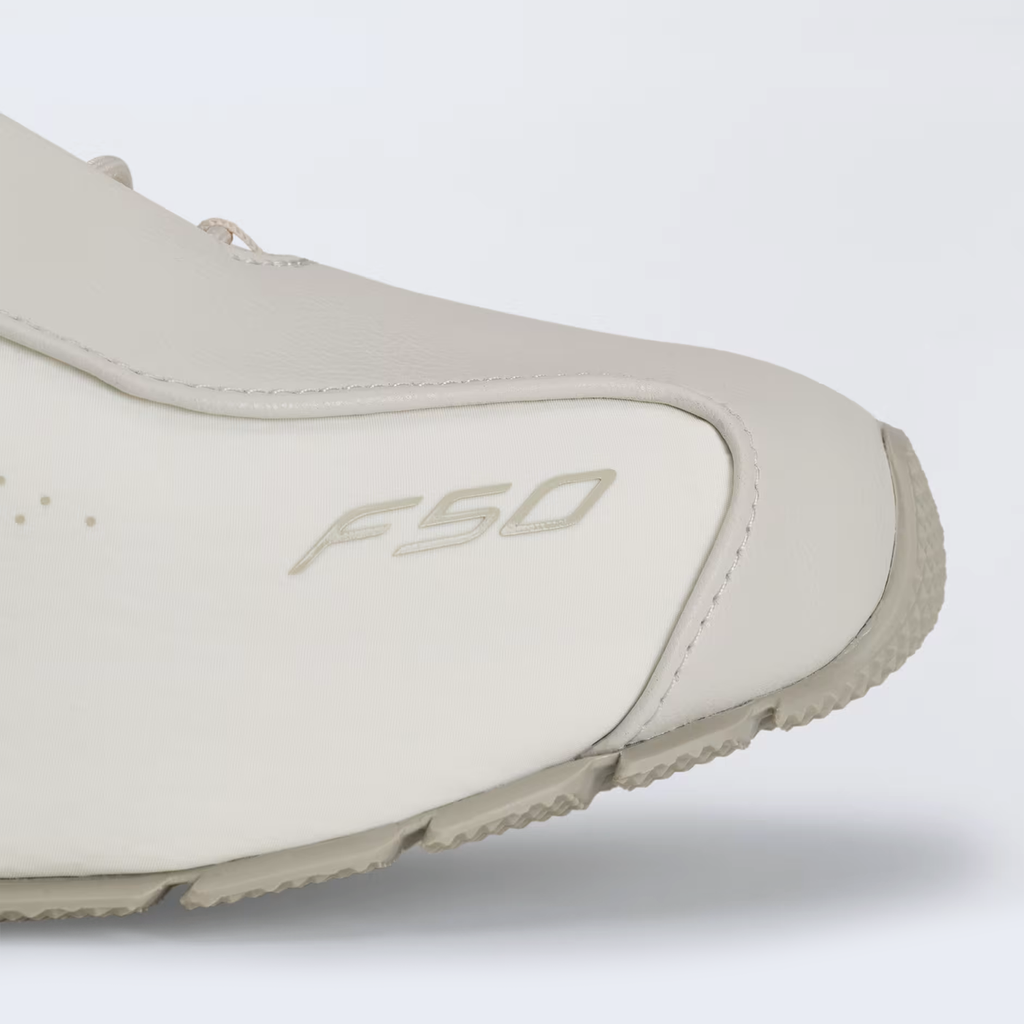 Arte F50 Crinkle Nylon White