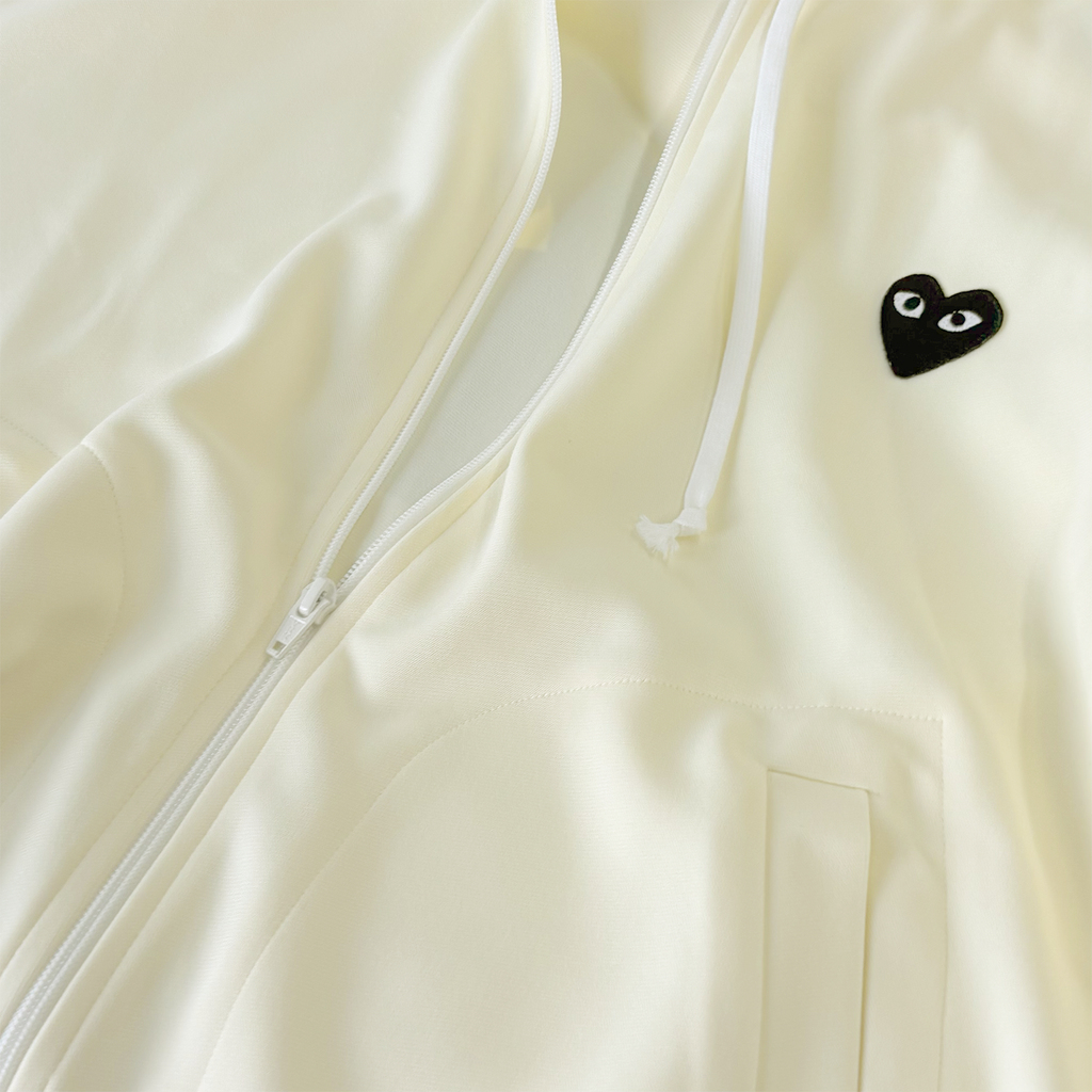 Hoodie Full Zip Ivory Black Heart