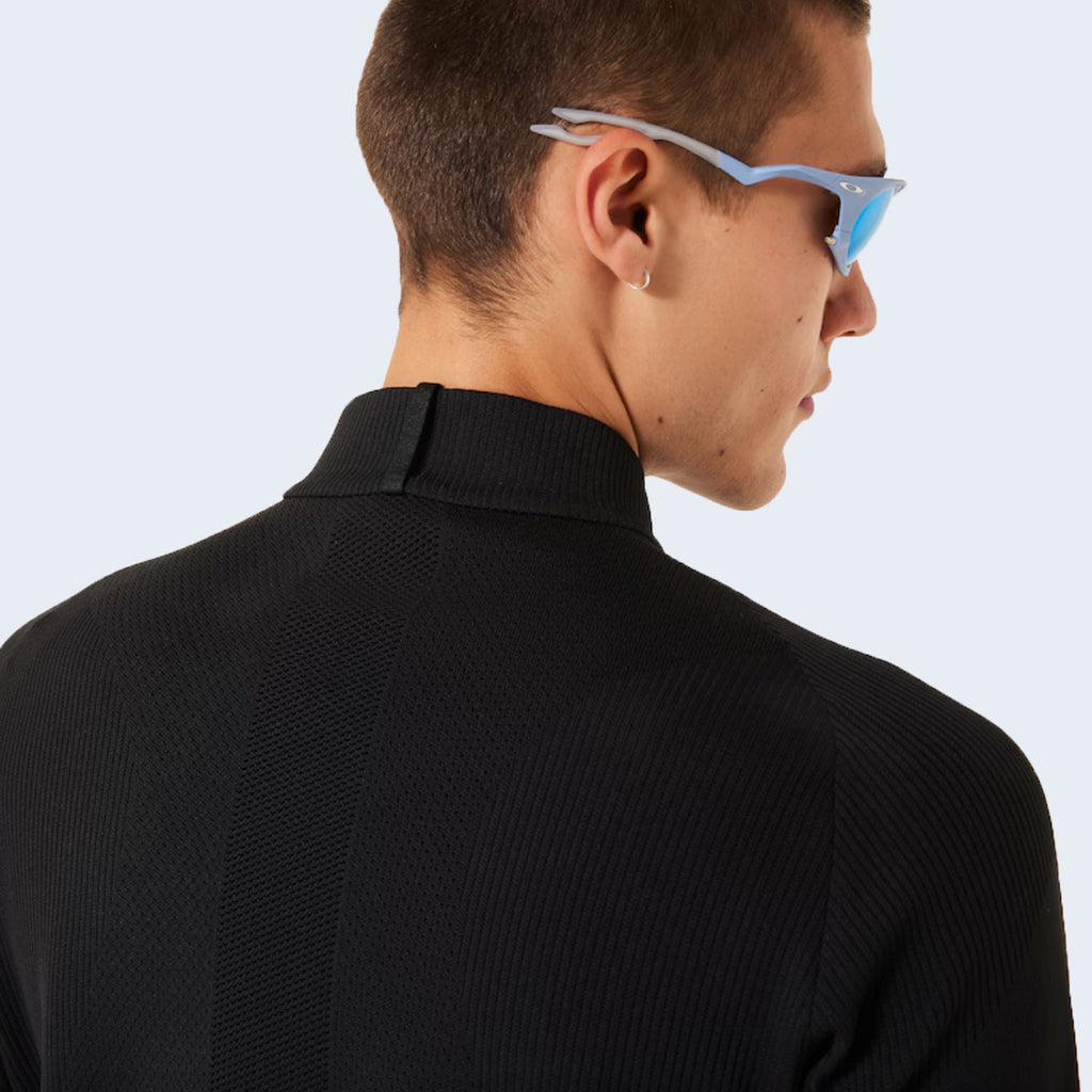 Latitude Soar Mid Layer Blackout