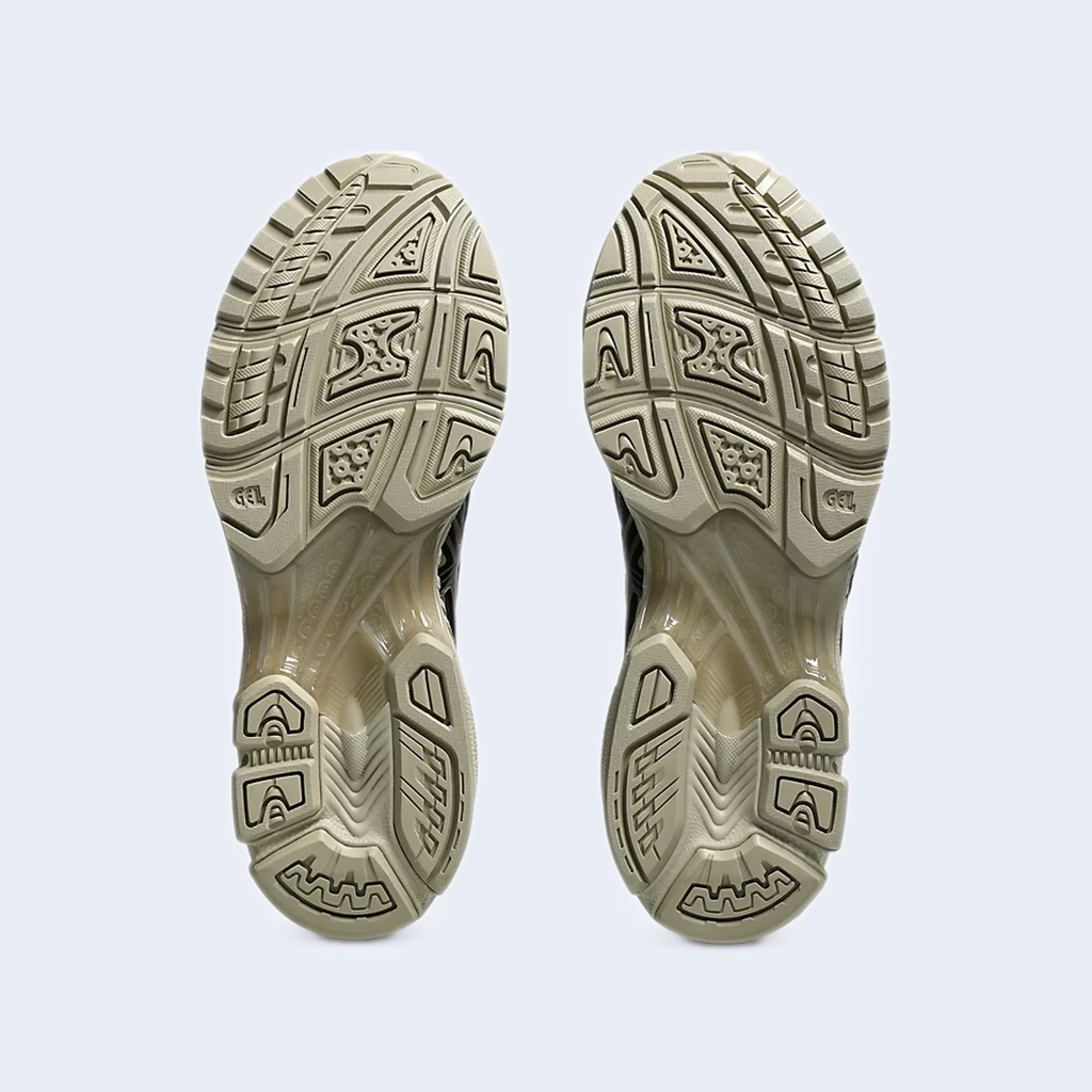 Gel-Nimbus 10.1 GTX Black / Pepper