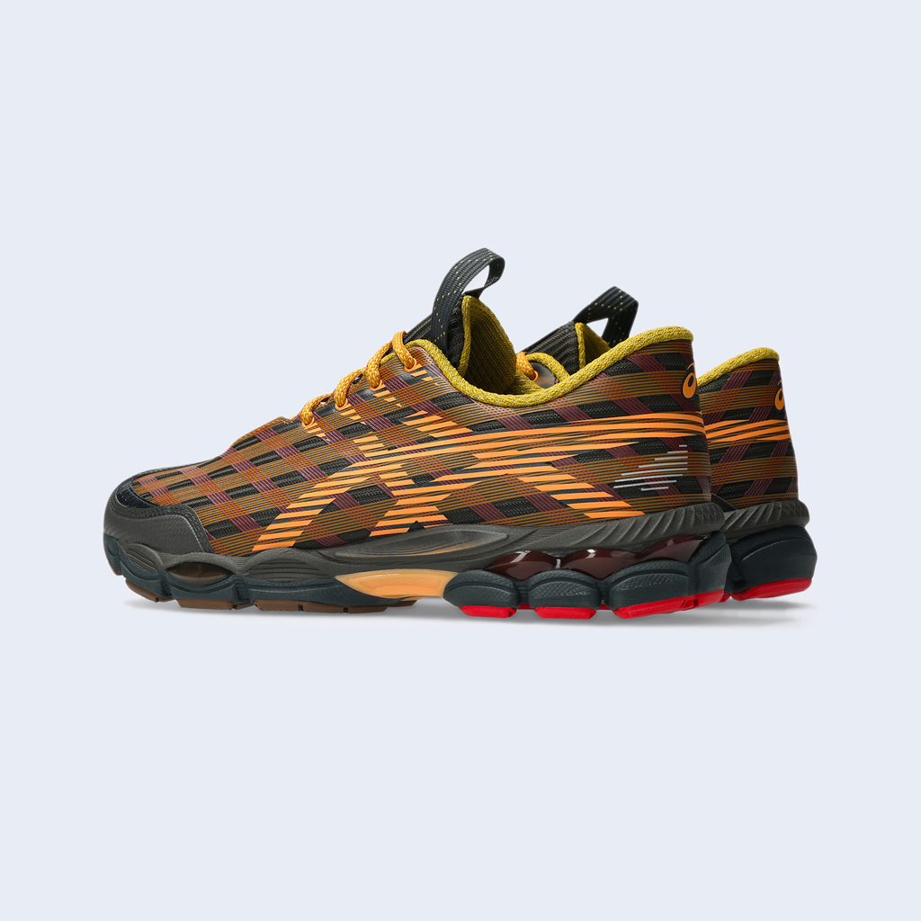 US8-S GEL-SJ33 Black Coffee / Orange Lily