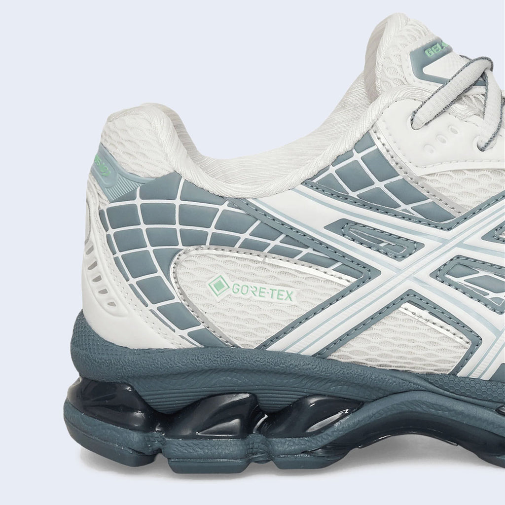 Gel-Nimbus 10.1 GTX White / Fjord Grey