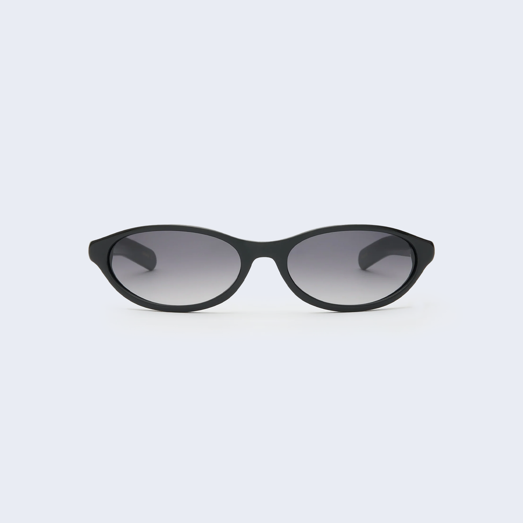 Olympia Solid Black / Solid black Lens