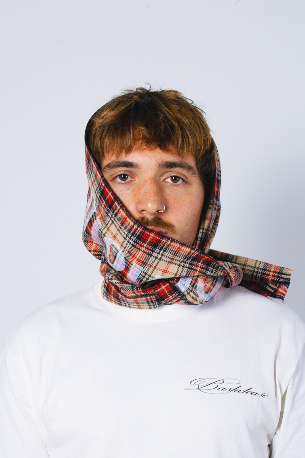 Plaid Scarf Beige / Navy / Red