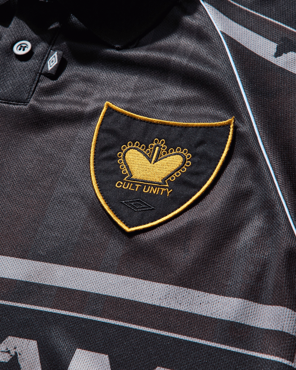 Distressed Spycam Polo Purple / Black