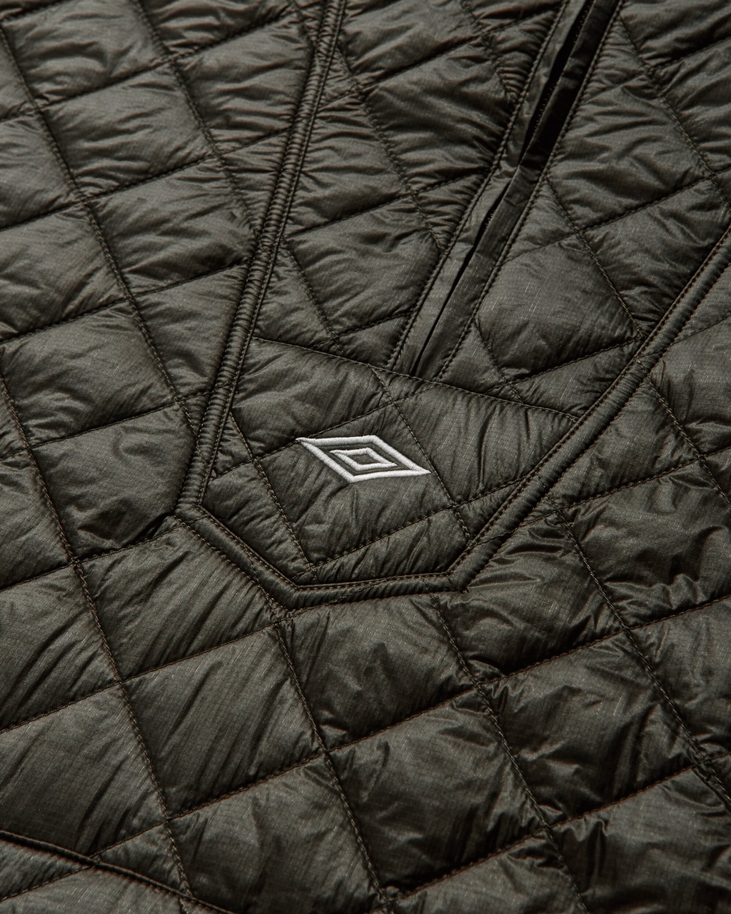 Masked Diamond Anorak Dark Olive