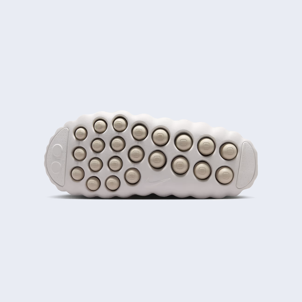 W' Mind 001 Summit White / Metallic Silver