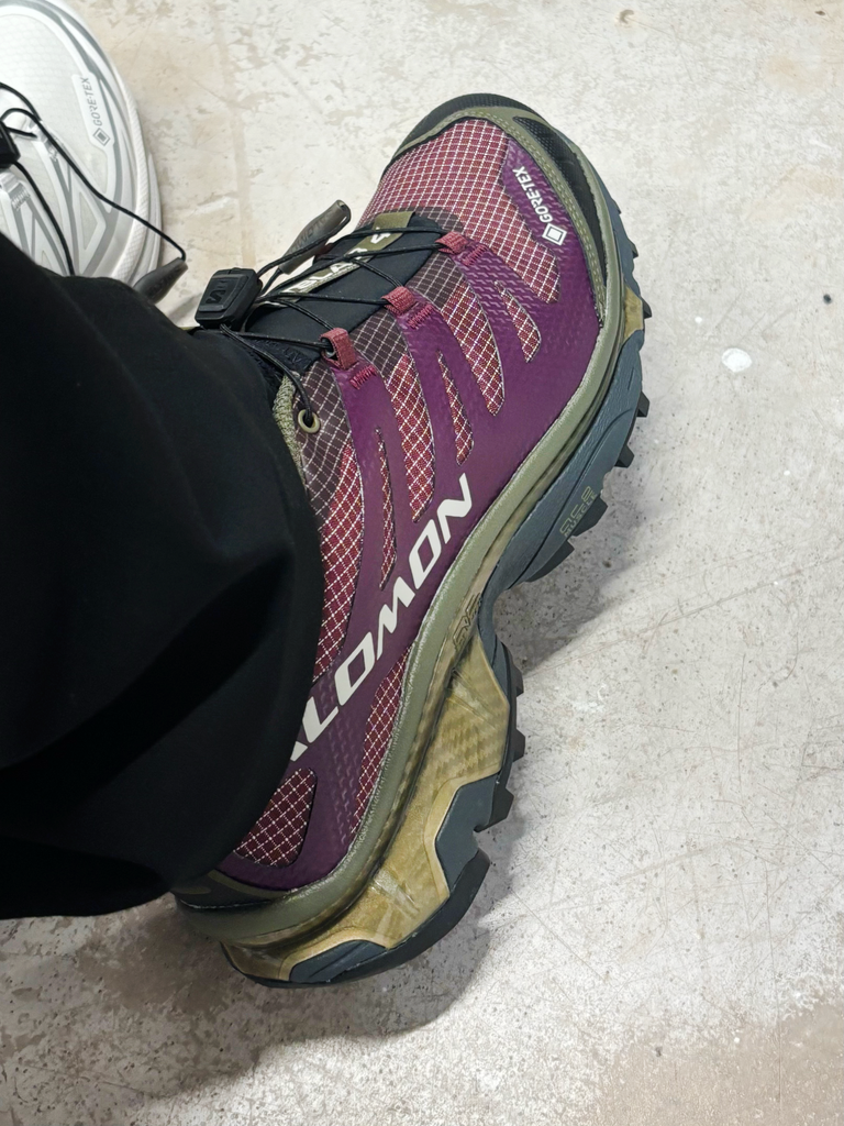 XT-4 OG GTX Maroon Banner / Winter Bloom